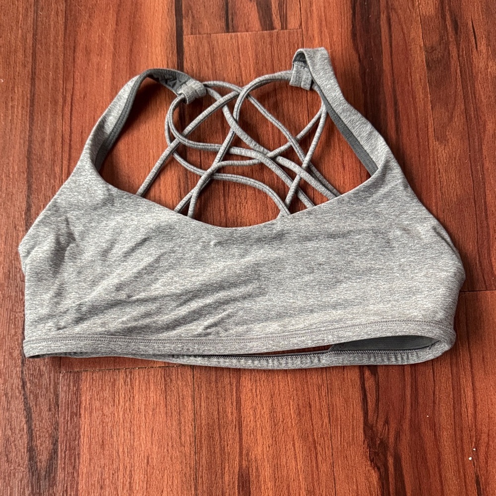 Lululemon sports bra